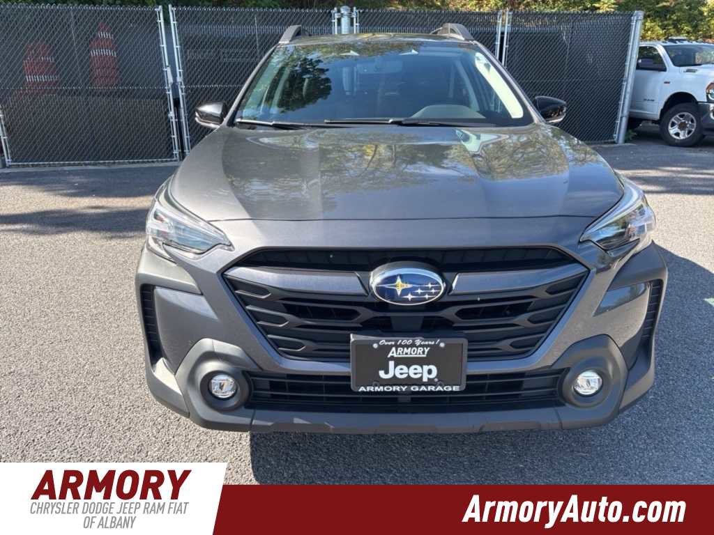 Used 2023 Subaru Outback Premium image 2