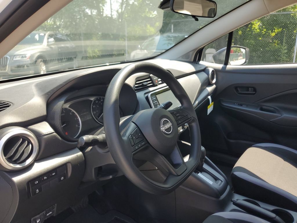 Used 2025 Nissan Versa S w/ S Plus Package FWD image 15