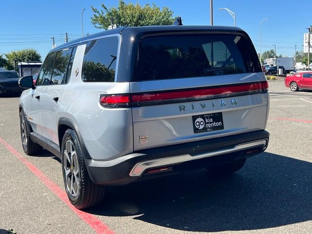 Used 2024 Rivian R1S Adventure AWD/4WD image 9