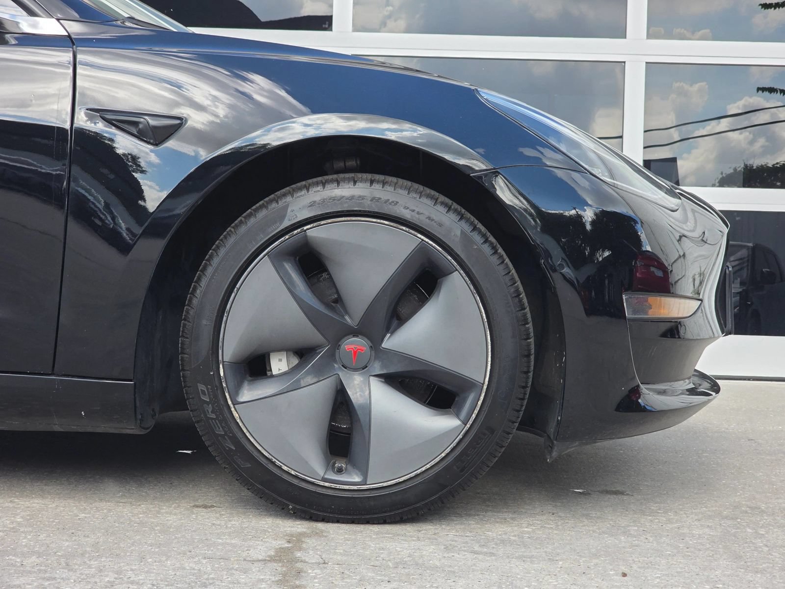 Used 2018 Tesla Model 3 Mid Range RWD image 37