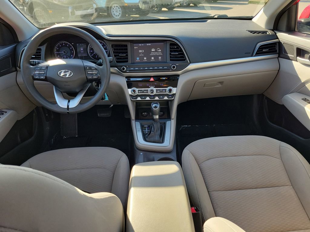 Used 2020 Hyundai Elantra SEL image 10