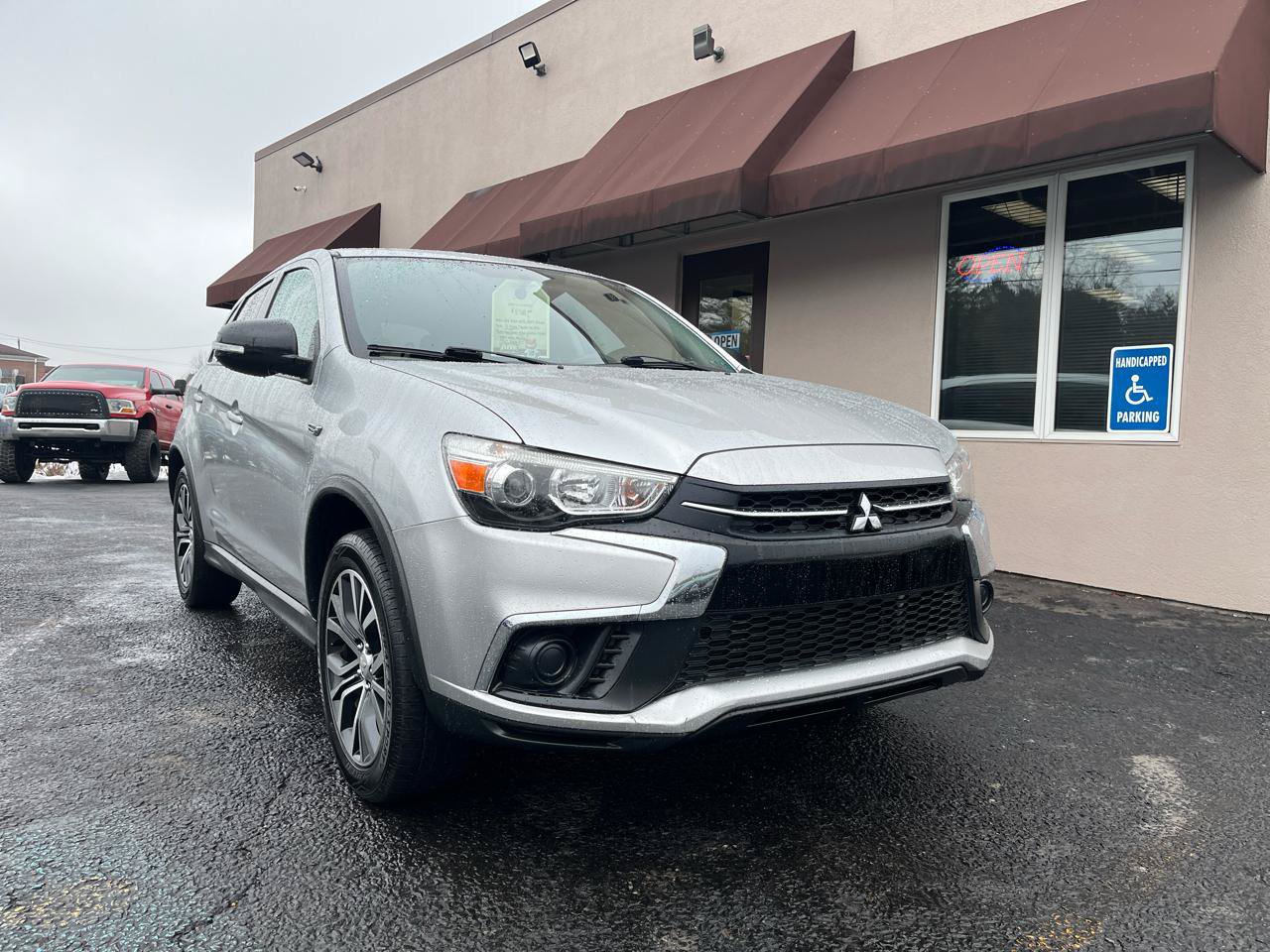 Used 2018 Mitsubishi Outlander Sport ES FWD image 2