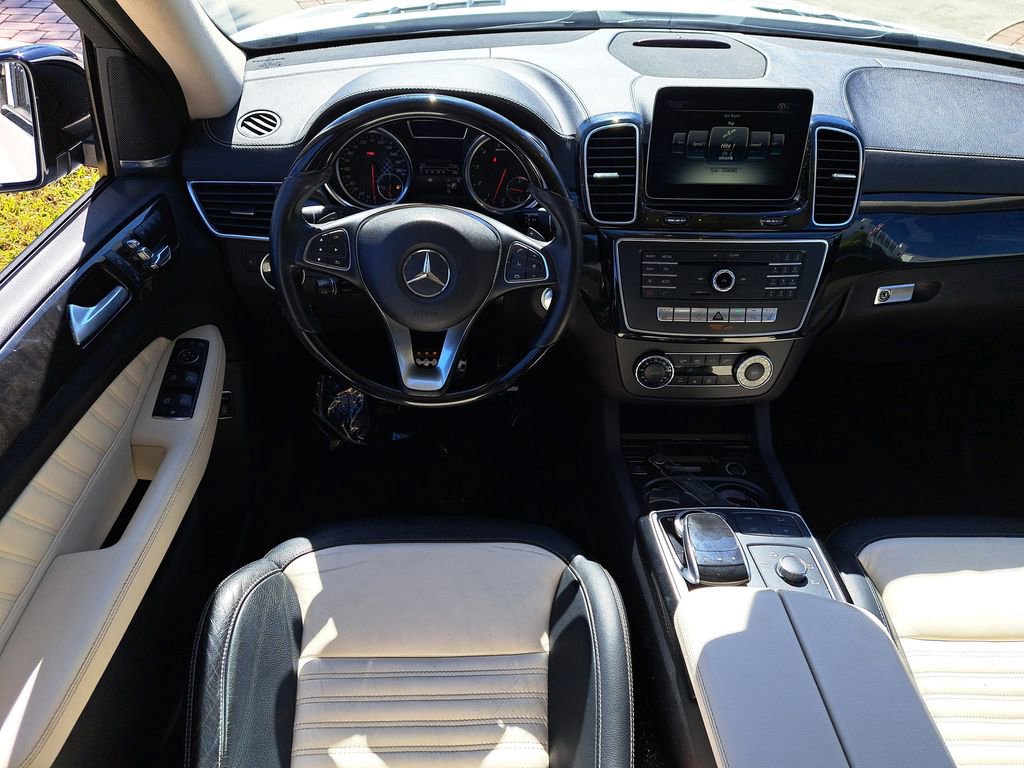 Used 2018 Mercedes-Benz GLE 43 AMG 4MATIC image 15