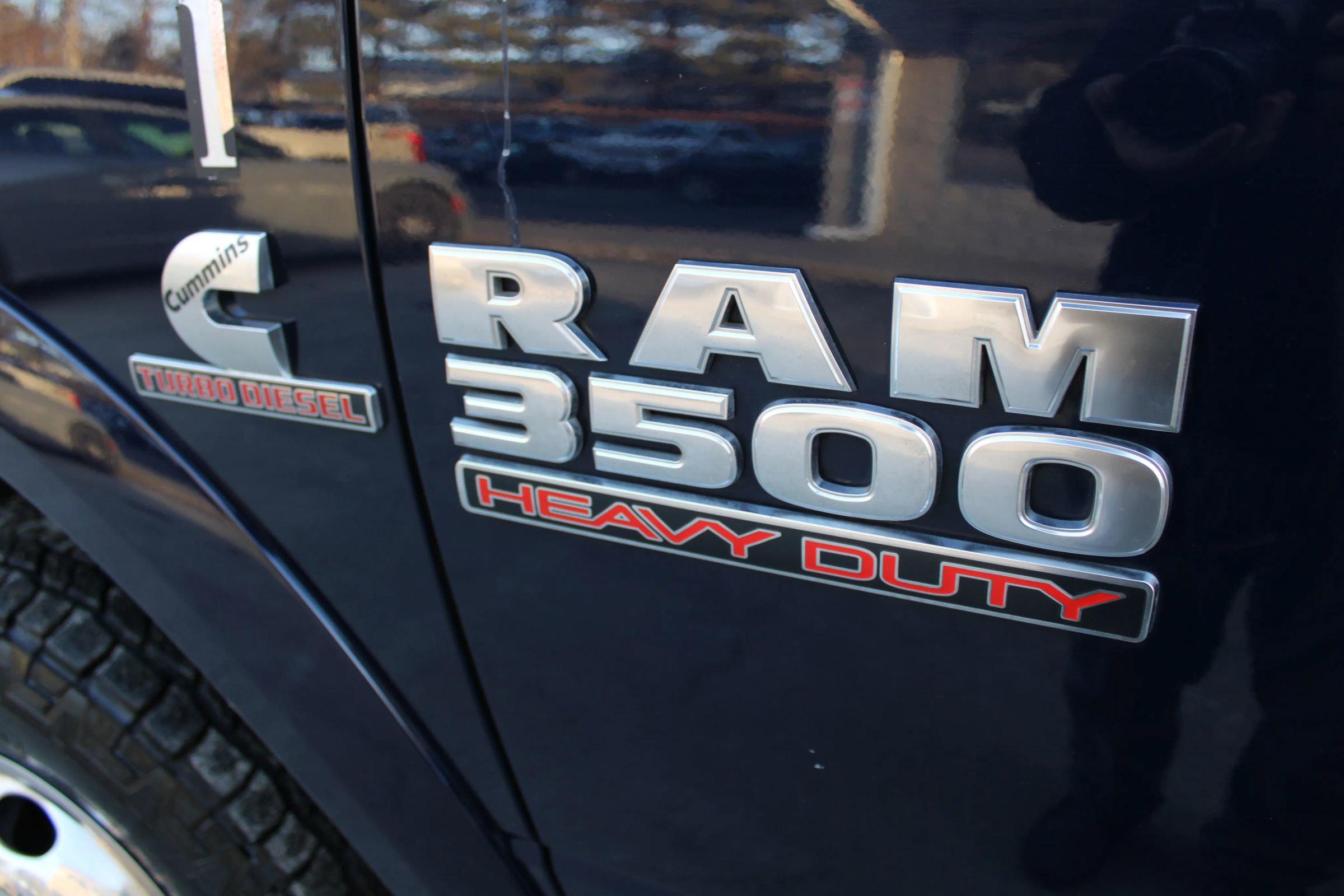 Used 2018 RAM 3500 Laramie Longhorn image 29