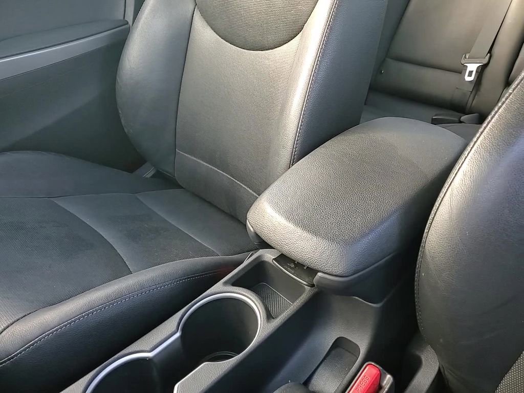 Used 2014 Hyundai Elantra w/ Option Group 2 image 21