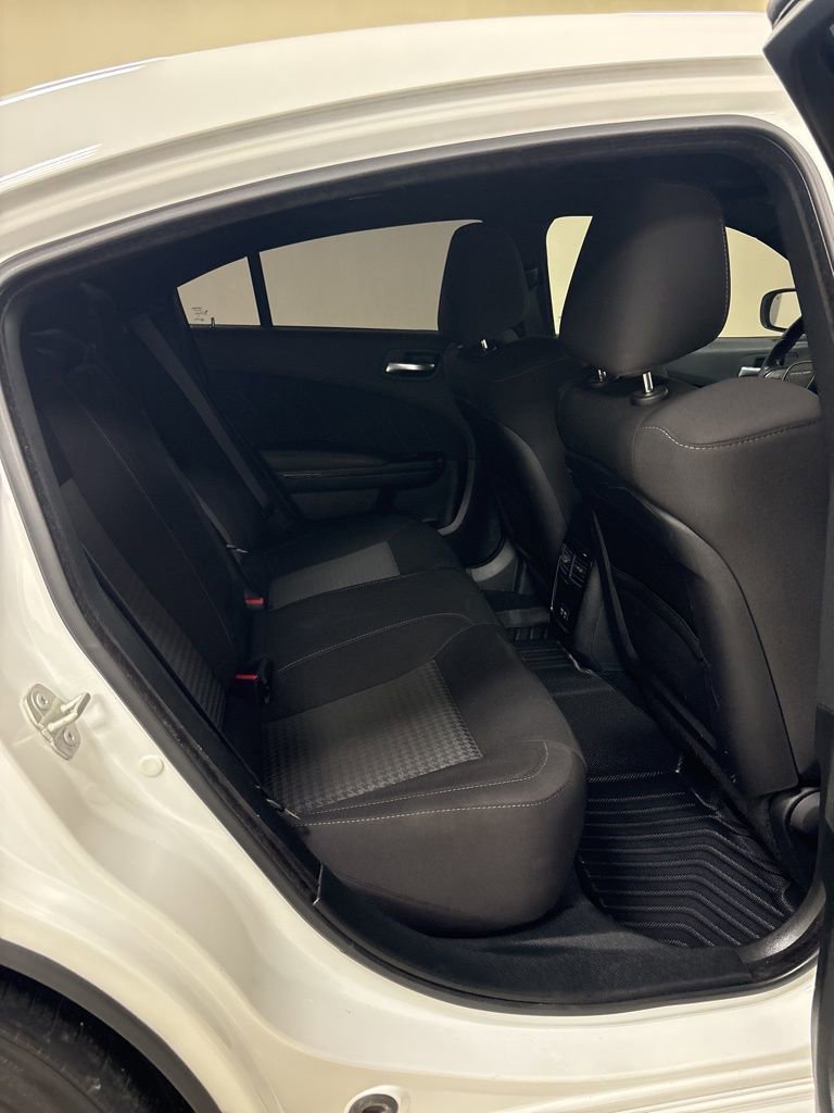 Used 2023 Dodge Charger R/T w/ Blacktop Package image 30