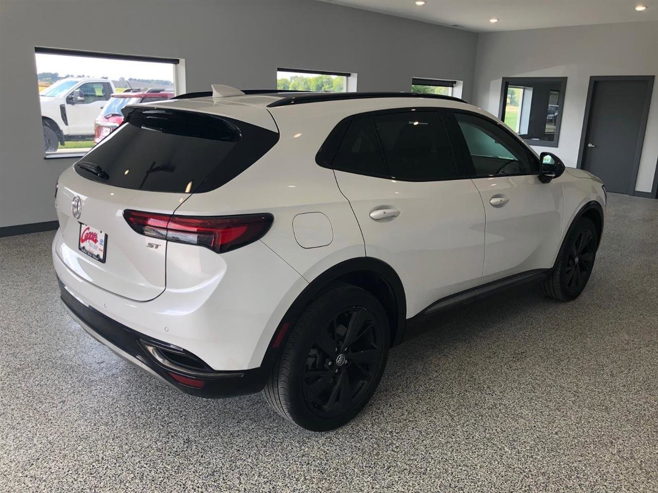 Used 2023 Buick Envision Essence w/ Sport Touring Package image 3