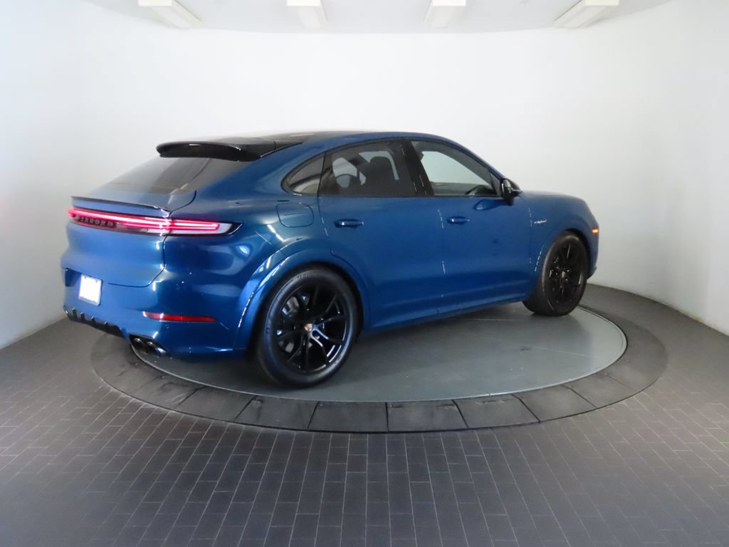 Certified 2026 Porsche Cayenne S AWD/4WD image 7