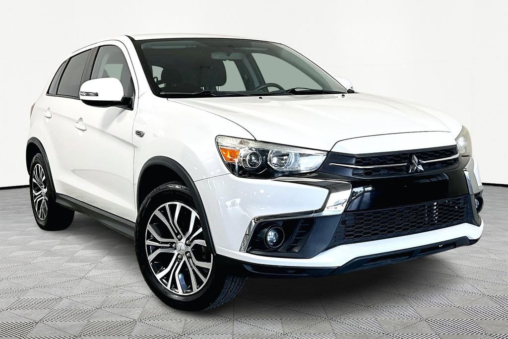 Used 2019 Mitsubishi Outlander Sport LE image 1