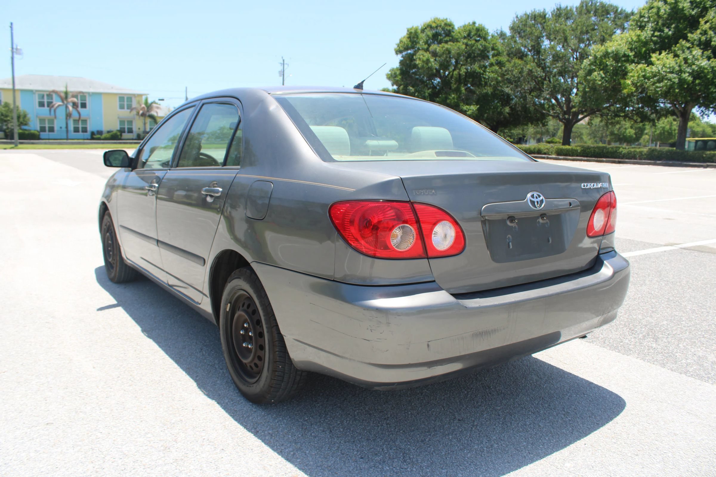 Used 2005 Toyota Corolla CE FWD image 6