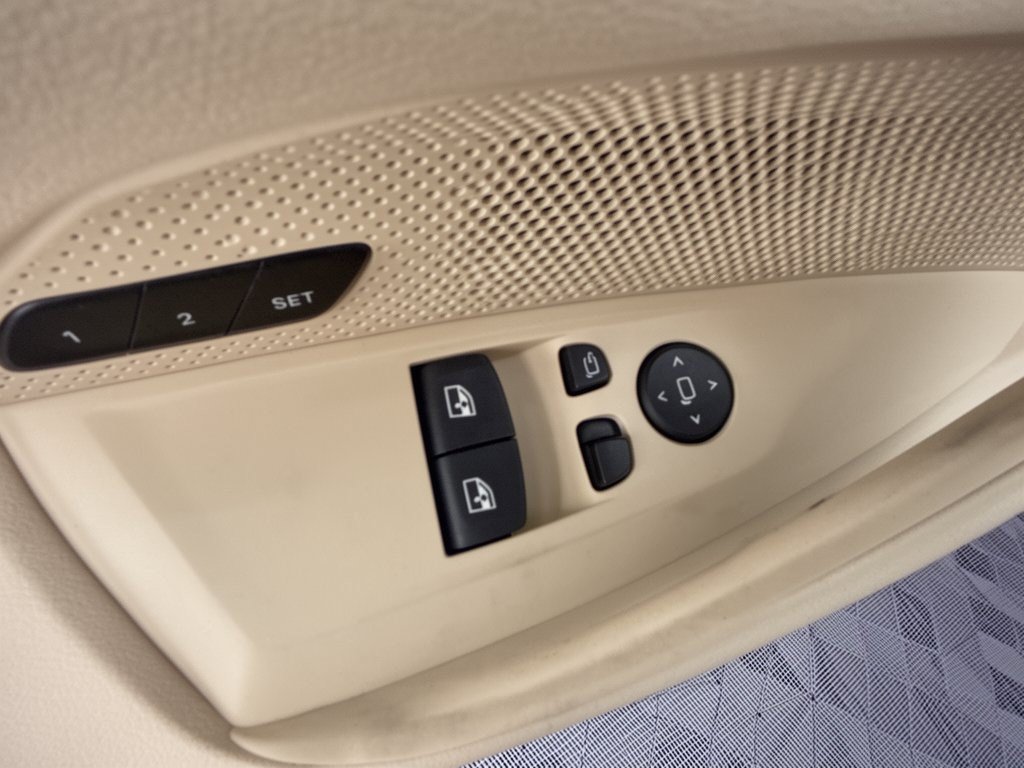 Used 2022 BMW 430i Coupe w/ Premium Package 2 RWD image 15