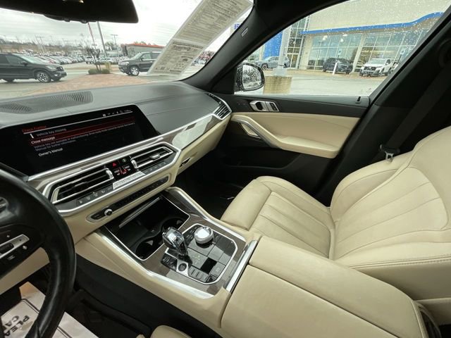 Used 2022 BMW X6 xDrive40i w/ Executive Package image 13