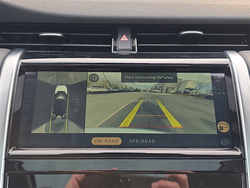 Used 2021 Land Rover Discovery Sport SE image 25