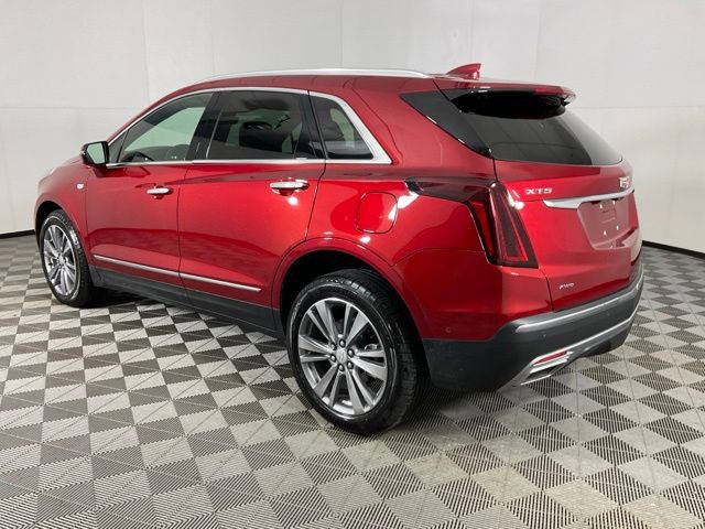 Certified 2025 Cadillac XT5 Premium Luxury w/ Technology Package image 4