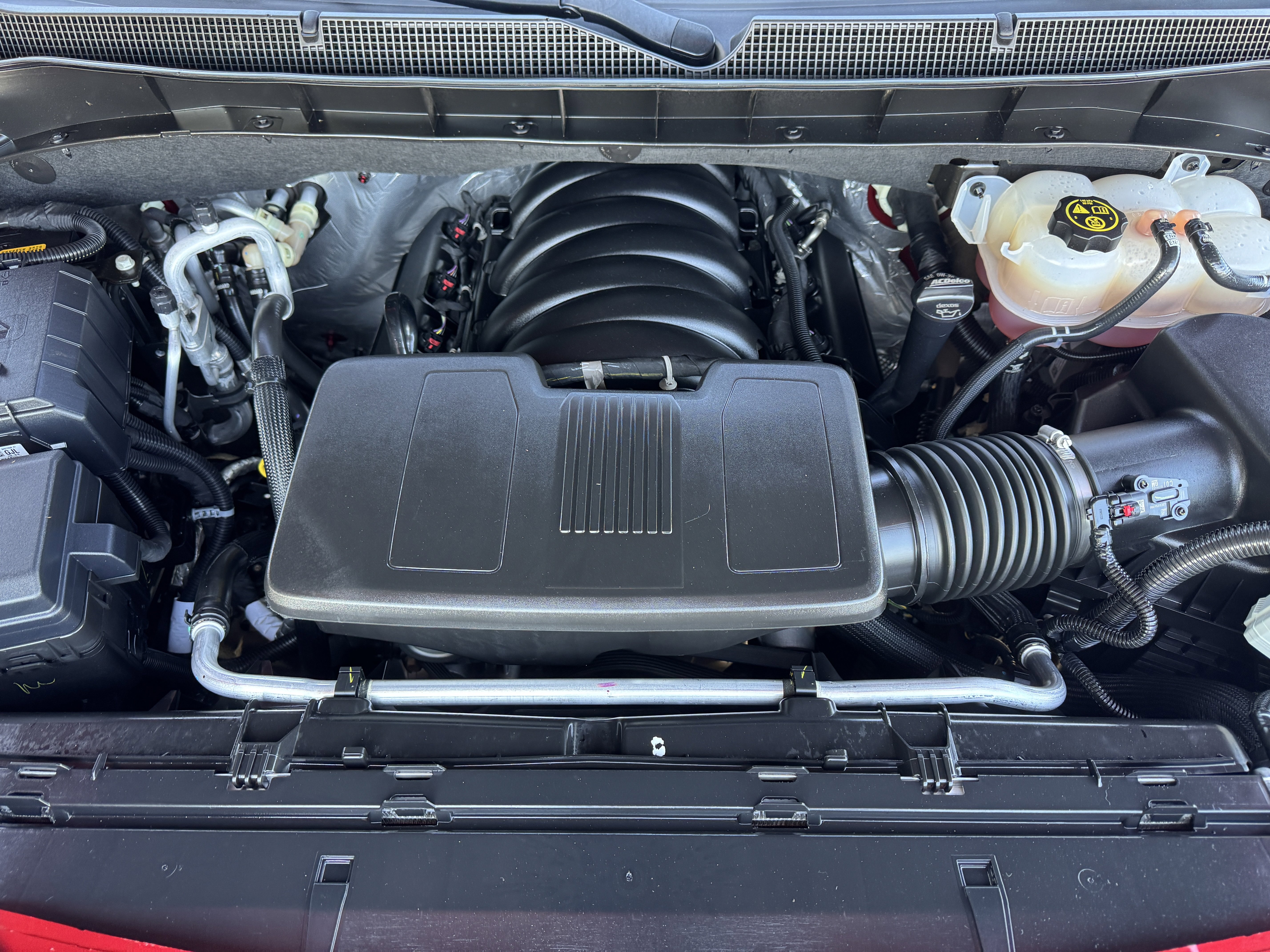 Used 2024 Chevrolet Tahoe LT w/ Luxury Package image 26