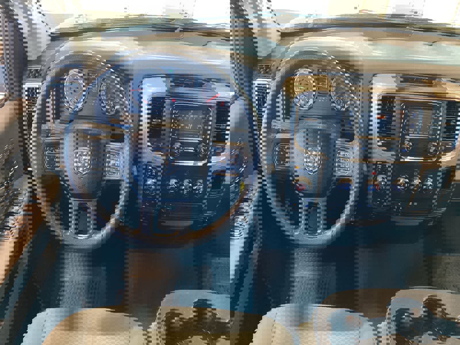 Used 2019 RAM 1500 Classic SLT image 15