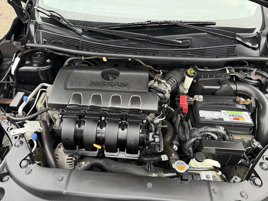 Used 2018 Nissan Sentra SR w/ SR Midnight Edition Package image 15