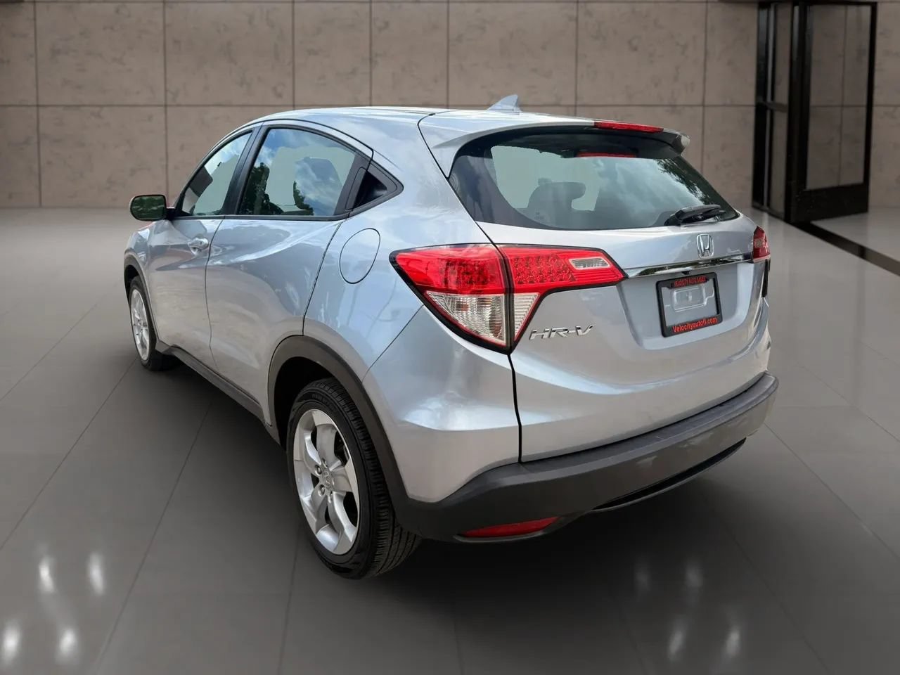 Used 2019 Honda HR-V LX image 6