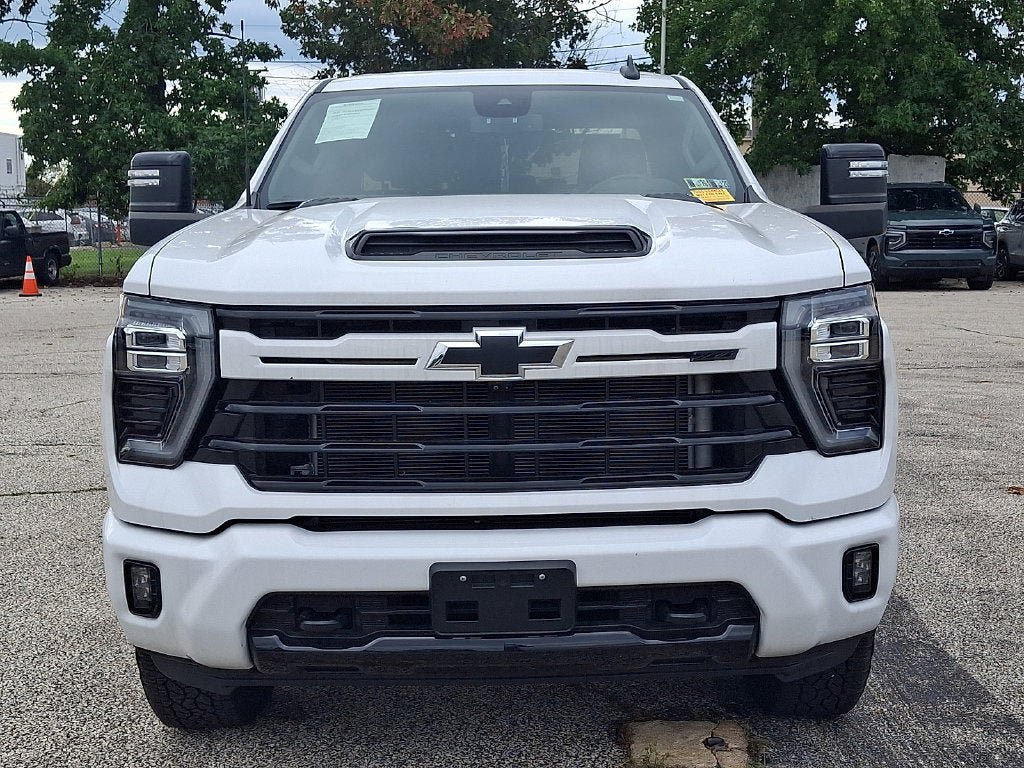 Certified 2024 Chevrolet Silverado 2500 LT w/ Z71 Sport Edition AWD/4WD image 3