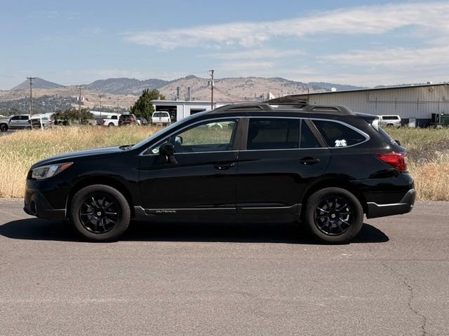 Used 2018 Subaru Outback 2.5i Premium AWD/4WD image 3