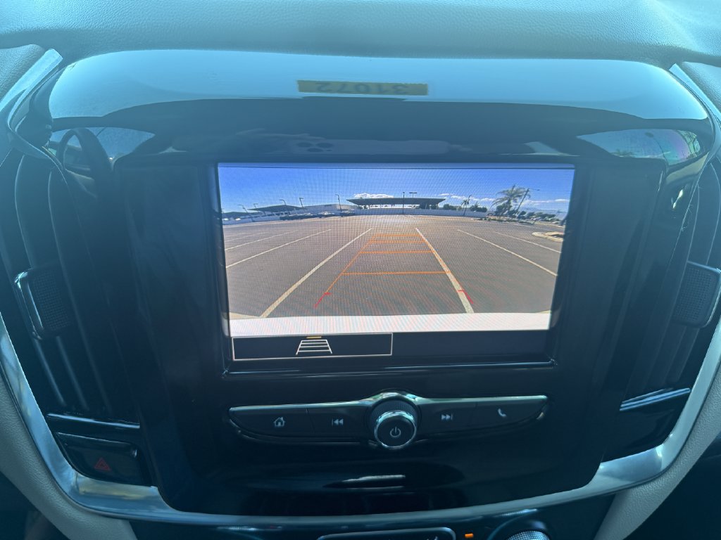 Used 2023 Chevrolet Traverse LS FWD image 26