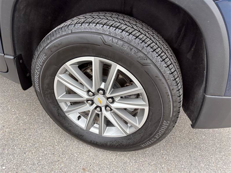 Used 2023 Chevrolet Traverse LT w/ LPO, Floor Liner Package AWD/4WD image 5