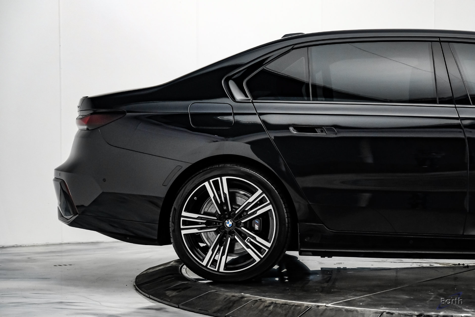 Used 2025 BMW i7 xDrive60 w/ Executive Package AWD/4WD image 22
