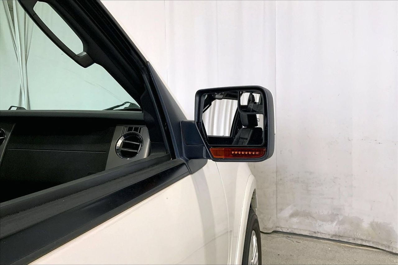Used 2014 Ford Expedition EL Limited w/ Equipment Group 301A RWD image 11