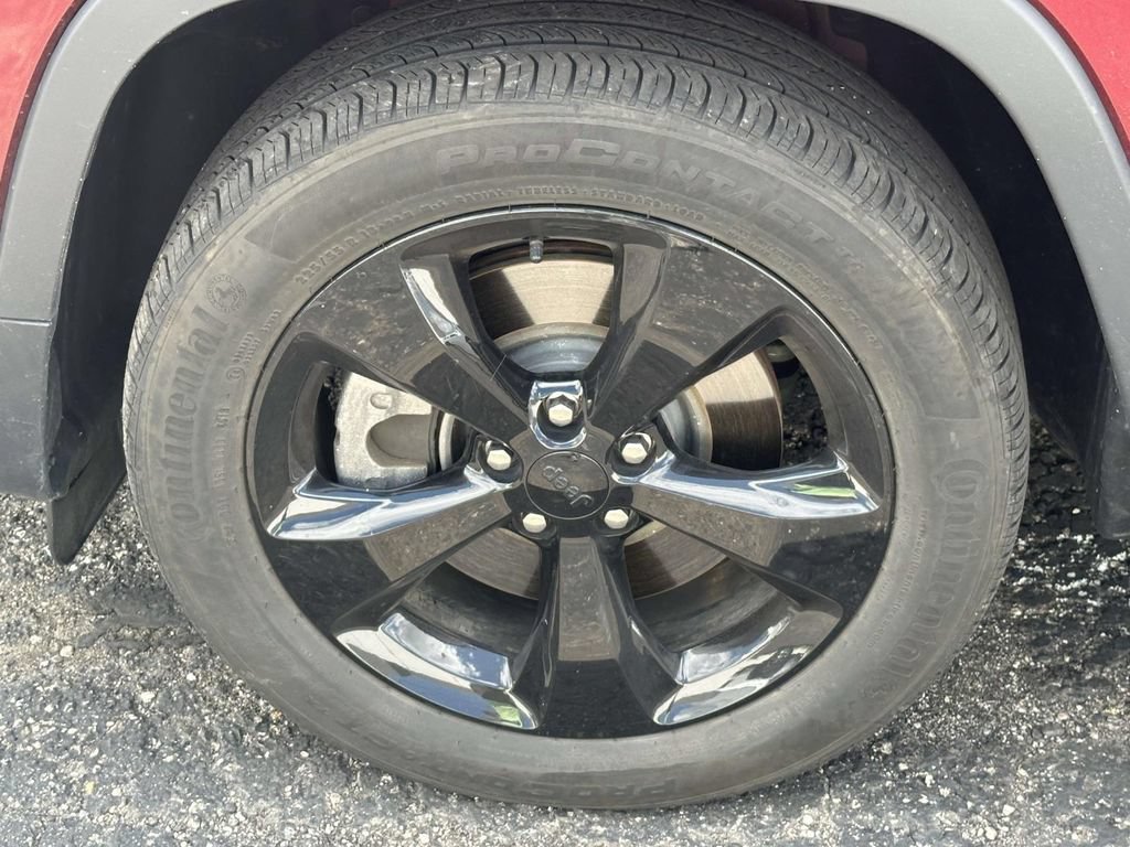Used 2020 Jeep Cherokee Latitude Plus FWD image 9