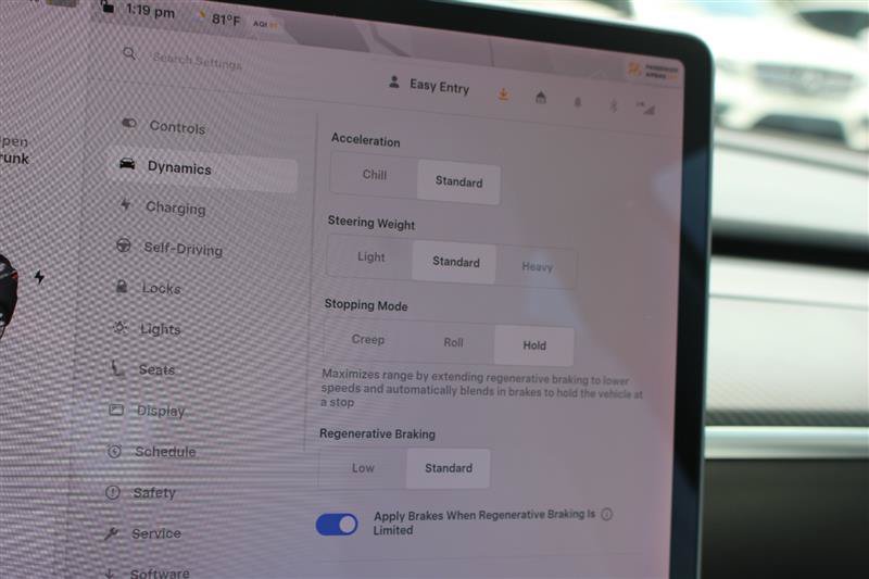 Used 2018 Tesla Model 3 Mid Range RWD image 13