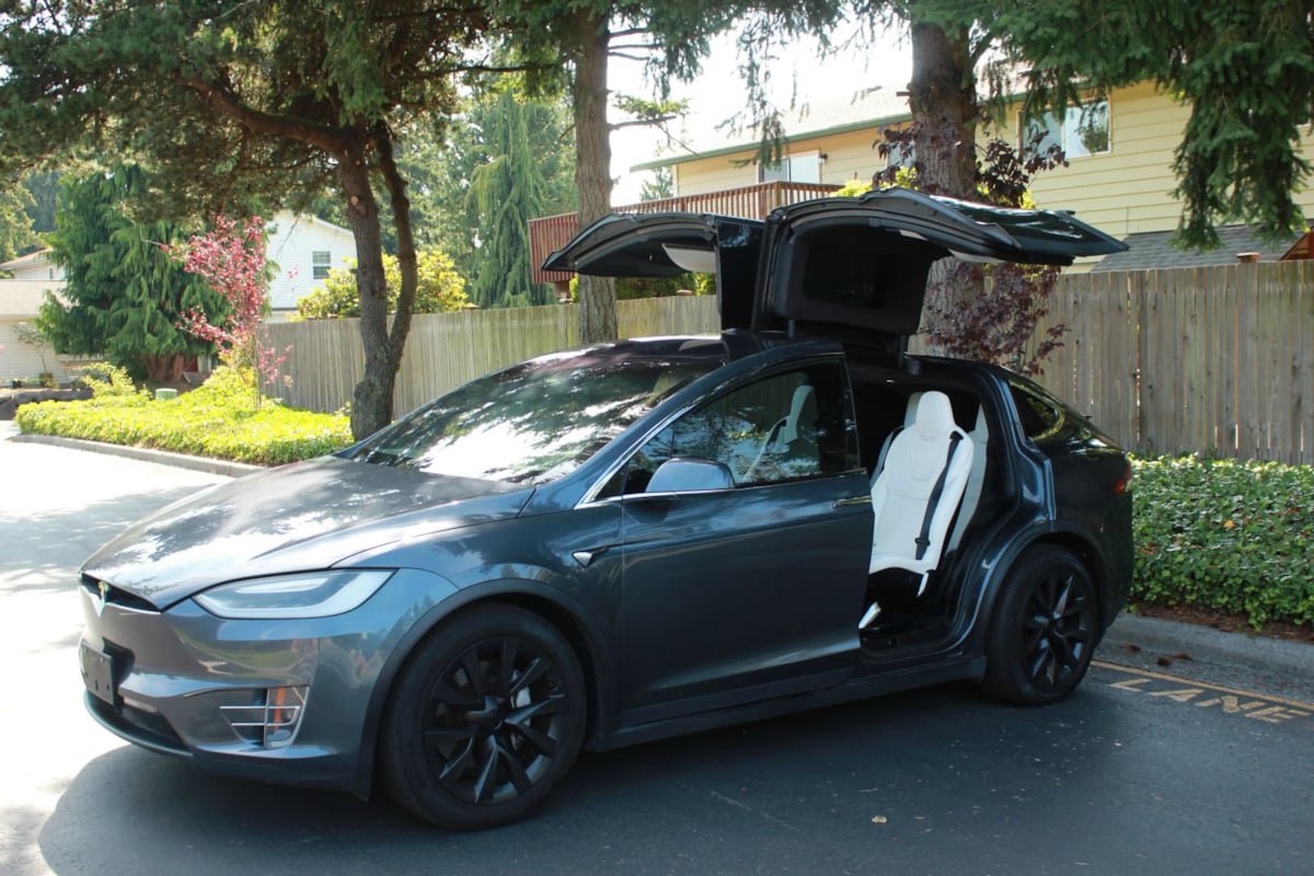 Used 2017 Tesla Model X 75D AWD/4WD image 22