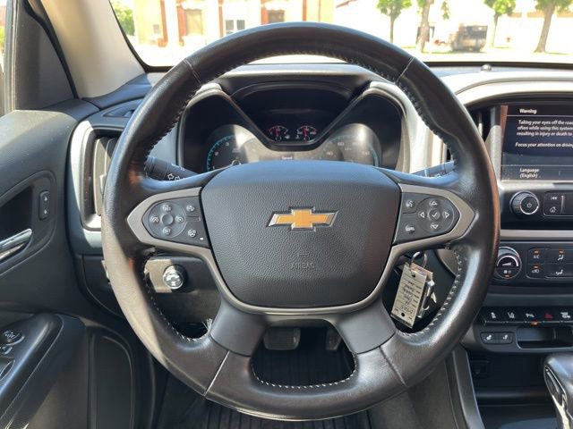 Used 2022 Chevrolet Colorado Z71 w/ Safety Package AWD/4WD image 32