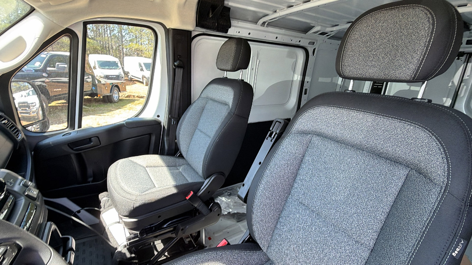 New 2026 RAM ProMaster 2500 w/ Convenience Group image 17