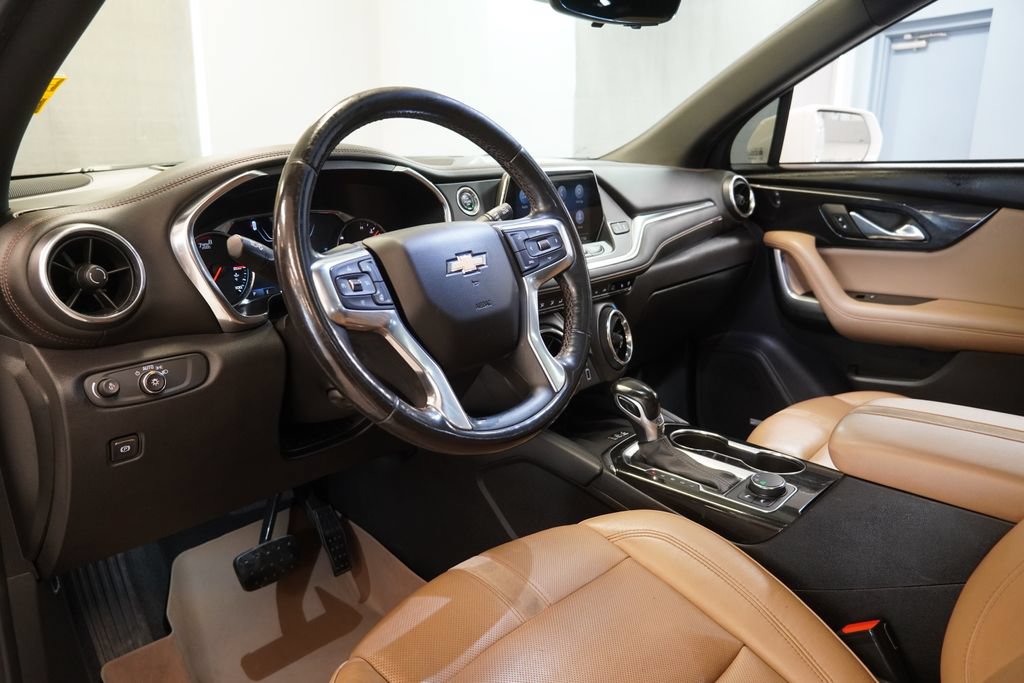 Used 2019 Chevrolet Blazer Premier w/ Sun and Wheels Package FWD image 7