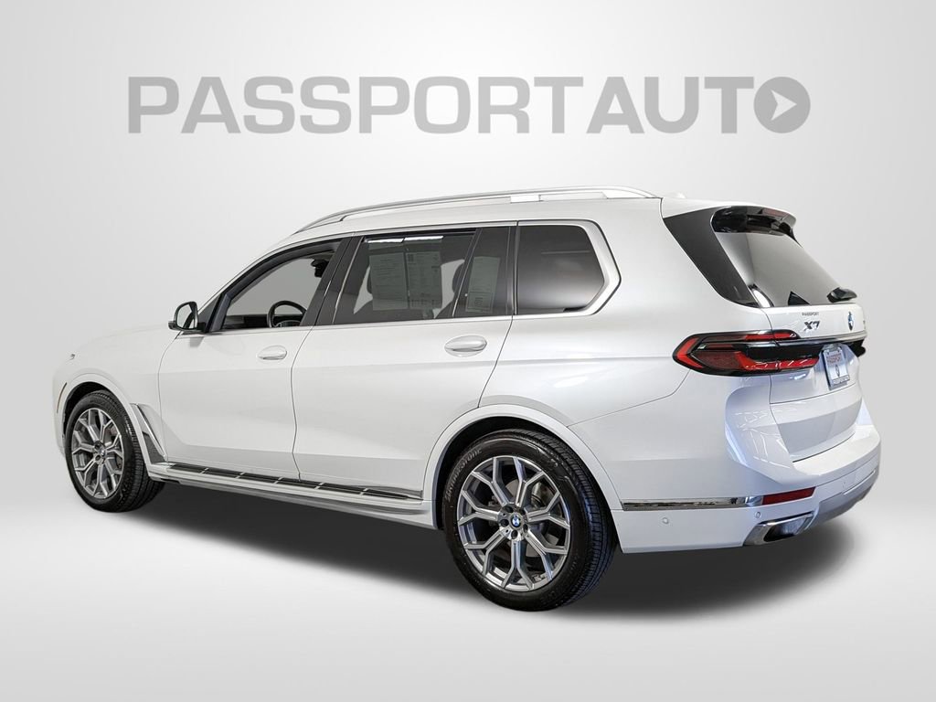 Used 2023 BMW X7 xDrive40i video 3