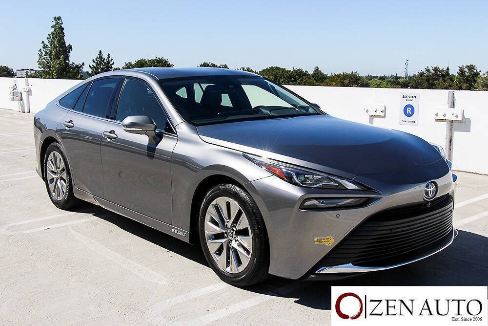 Used 2022 Toyota Mirai w/ Advanced Technology Package RWD image 37
