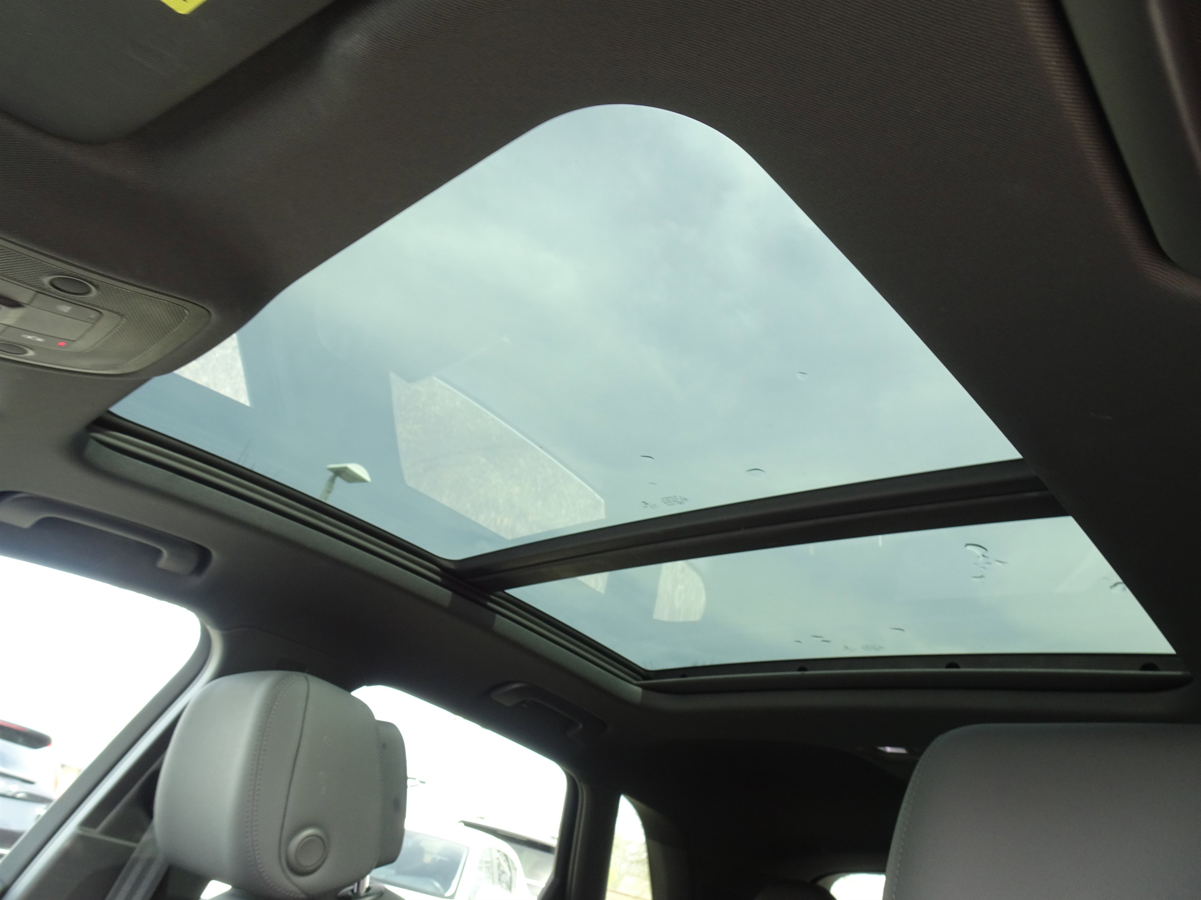 Used 2020 Audi Q3 2.0T Premium image 10