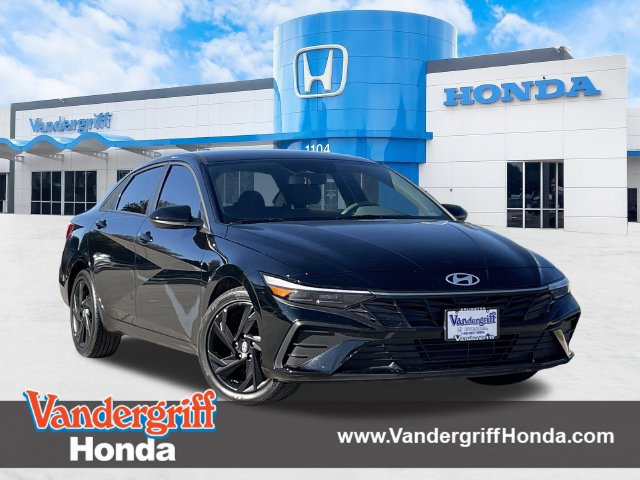 Used 2026 Hyundai Elantra Sport FWD image 1