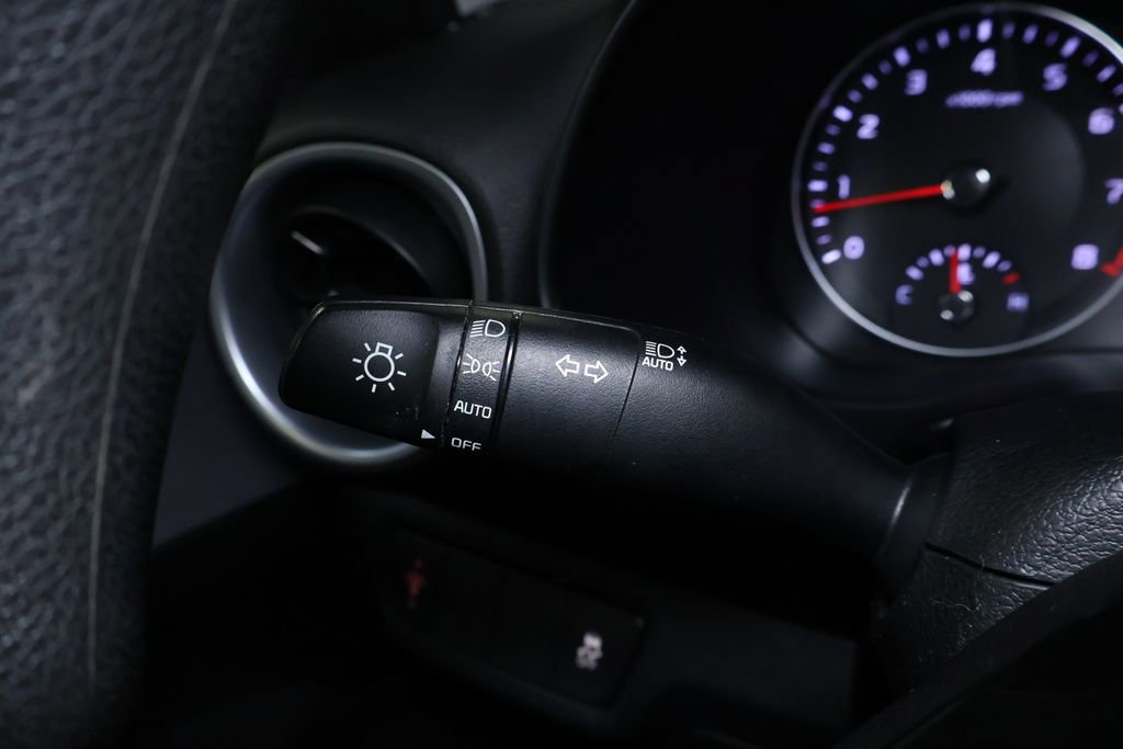 Used 2024 Kia Forte LXS image 21