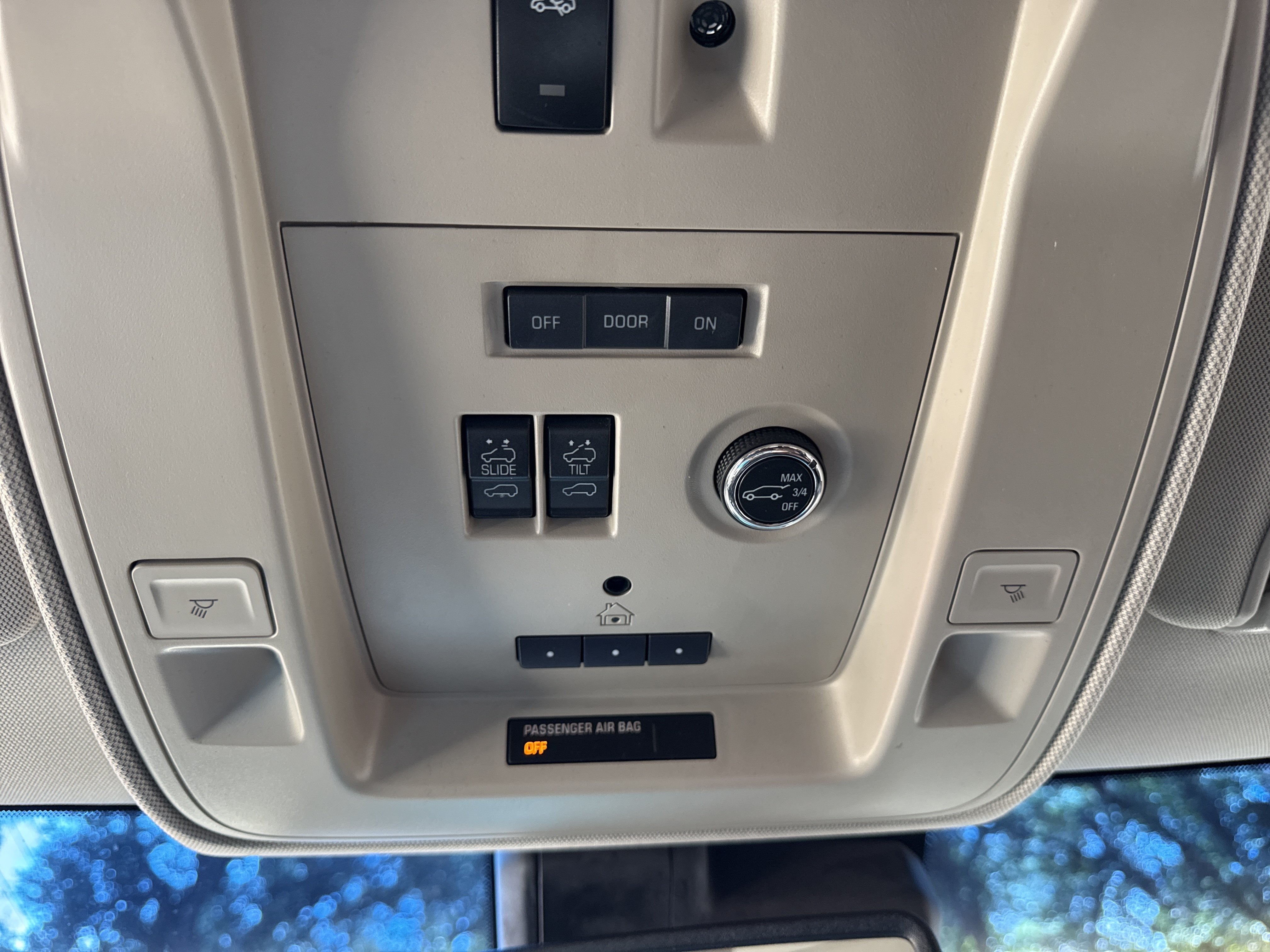 Used 2015 Cadillac Escalade Premium AWD/4WD image 30