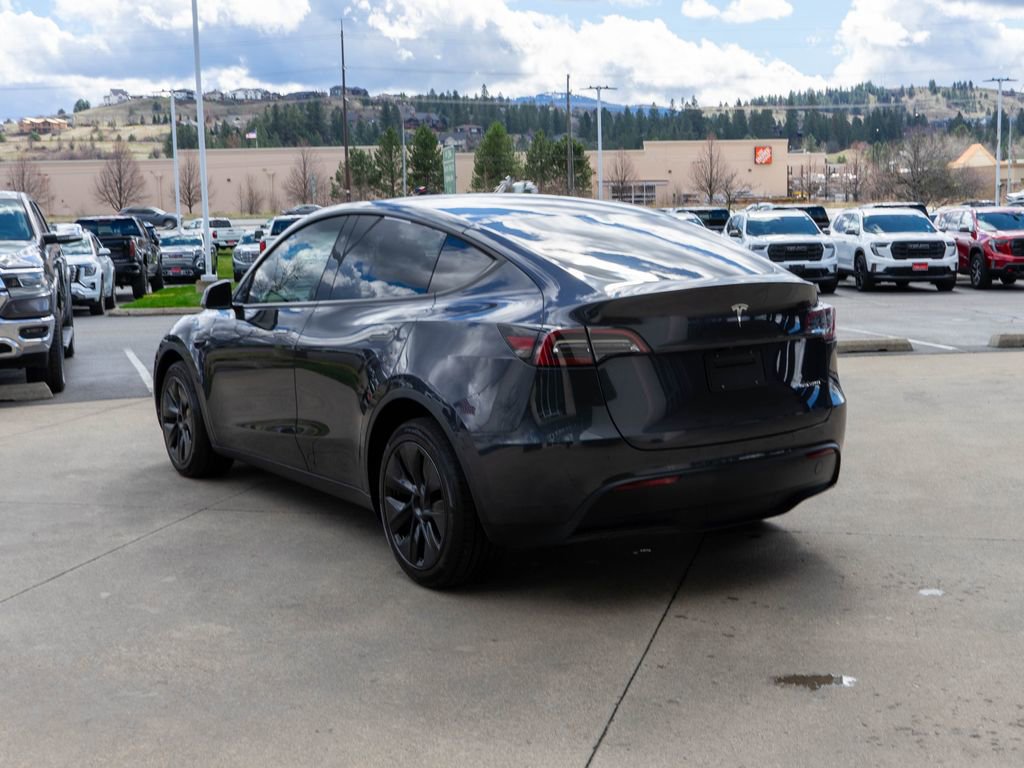 Used 2024 Tesla Model Y Long Range image 5