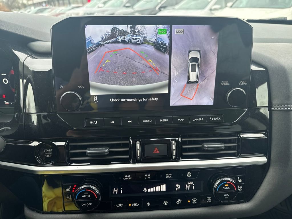 Used 2025 Nissan Pathfinder Platinum w/ Cargo Package image 19