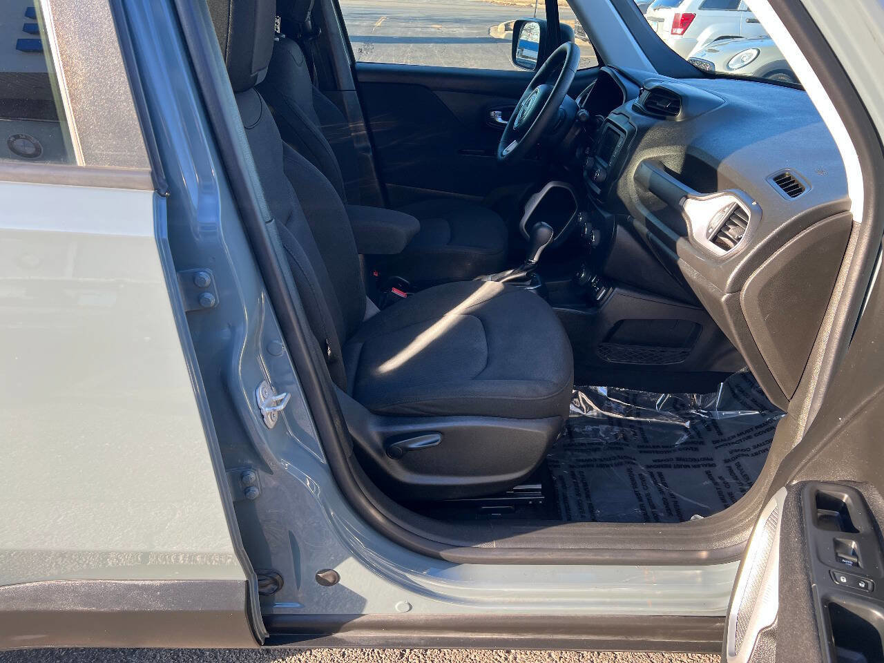 Used 2018 Jeep Renegade Sport w/ Power & Air Group AWD/4WD image 23