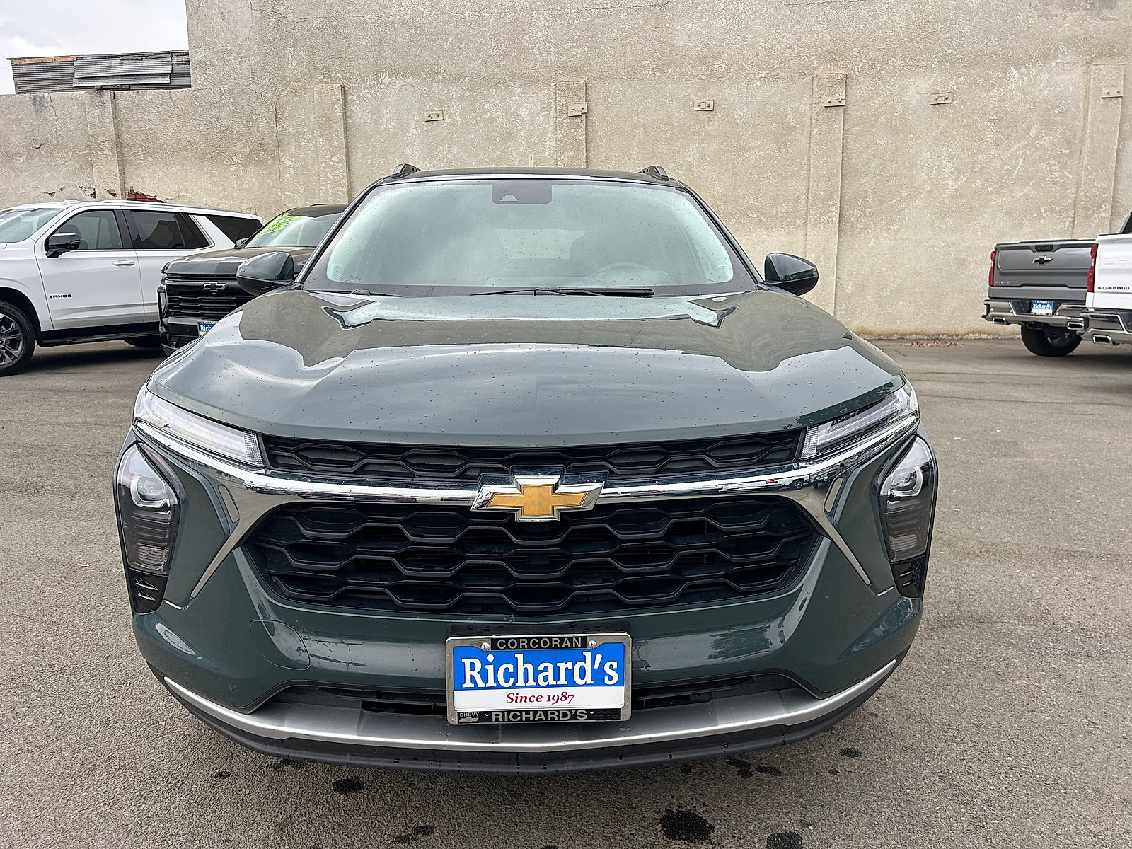 Used 2025 Chevrolet Trax LT FWD image 8
