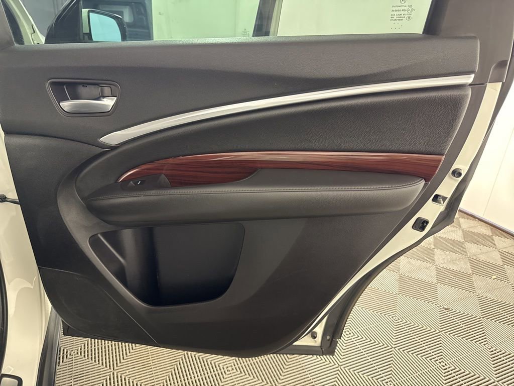 Used 2016 Acura MDX SH-AWD w/ Technology Package image 24