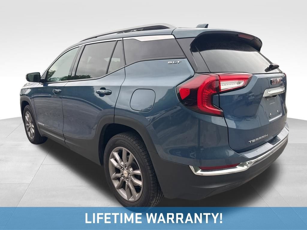Used 2024 GMC Terrain SLT AWD/4WD image 4