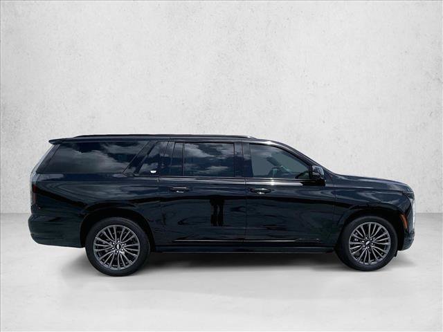Used 2025 Cadillac Escalade ESV Sport Platinum AWD/4WD image 5