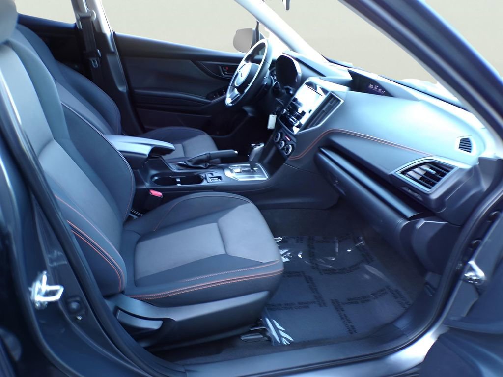 Used 2023 Subaru Crosstrek 2.0i Premium image 18