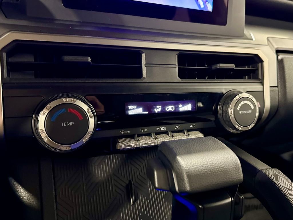 Used 2025 Toyota 4Runner SR5 image 18