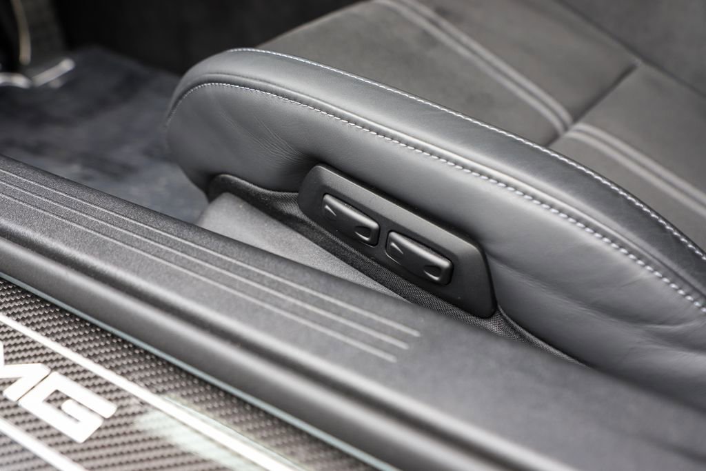 Used 2021 Mercedes-Benz AMG GT Black Series image 32